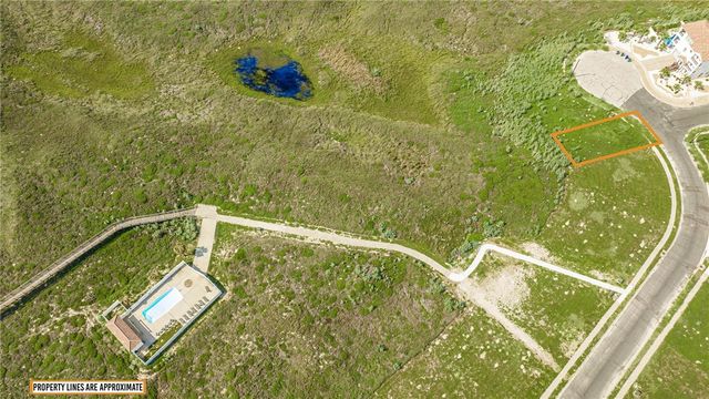 6542 Villa Castellon Dr, Port Aransas, TX 78373