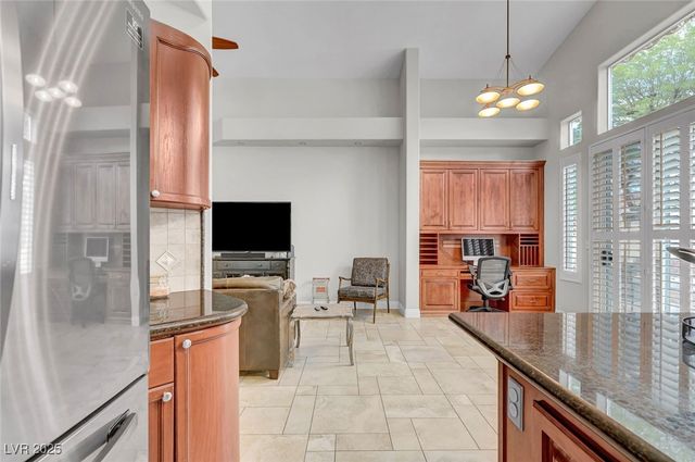 8809 Las Olivas Avenue, Las Vegas, NV 89147