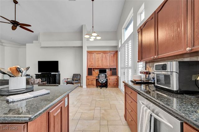 8809 Las Olivas Avenue, Las Vegas, NV 89147