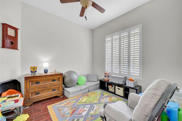 8809 Las Olivas Avenue, Las Vegas, NV 89147