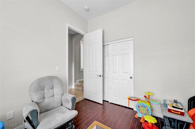 8809 Las Olivas Avenue, Las Vegas, NV 89147