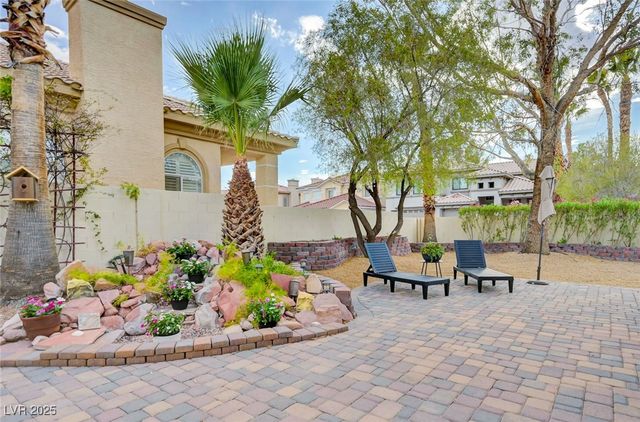 8809 Las Olivas Avenue, Las Vegas, NV 89147