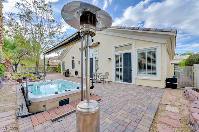 8809 Las Olivas Avenue, Las Vegas, NV 89147