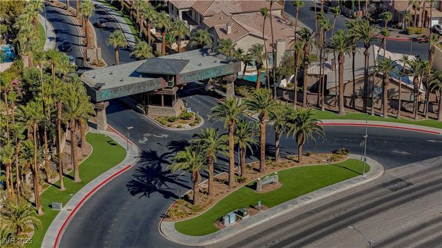 8809 Las Olivas Avenue, Las Vegas, NV 89147