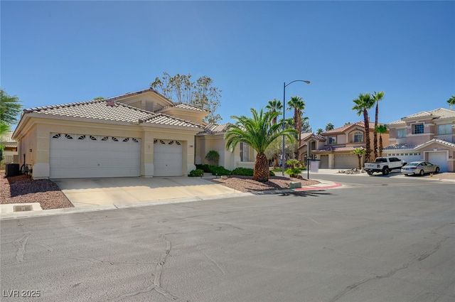 8809 Las Olivas Avenue, Las Vegas, NV 89147
