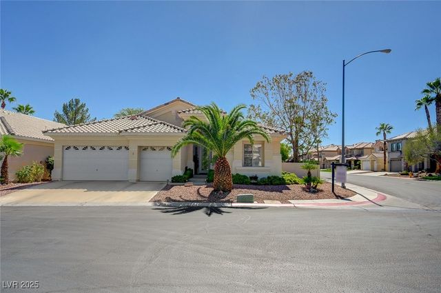 8809 Las Olivas Avenue, Las Vegas, NV 89147