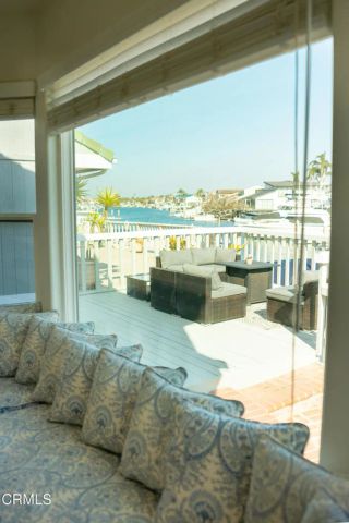 2145 Kingsbridge Way, Oxnard, CA 93035