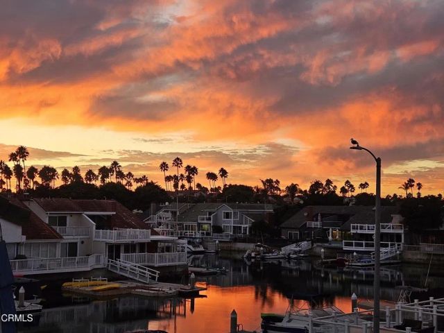 2145 Kingsbridge Way, Oxnard, CA 93035