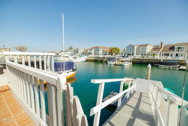 2145 Kingsbridge Way, Oxnard, CA 93035