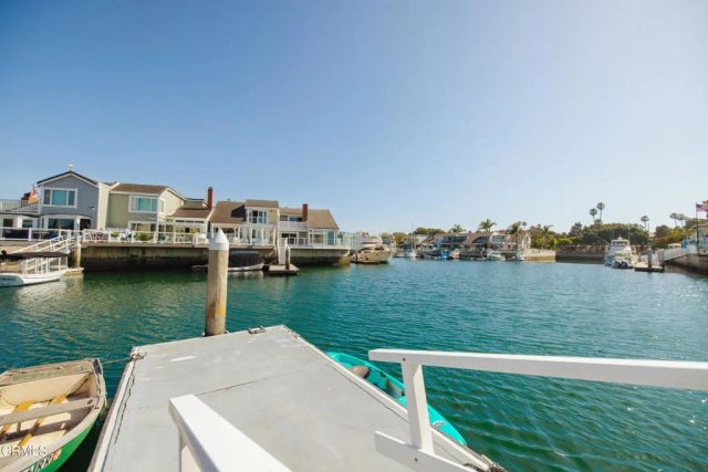 2145 Kingsbridge Way, Oxnard, CA 93035