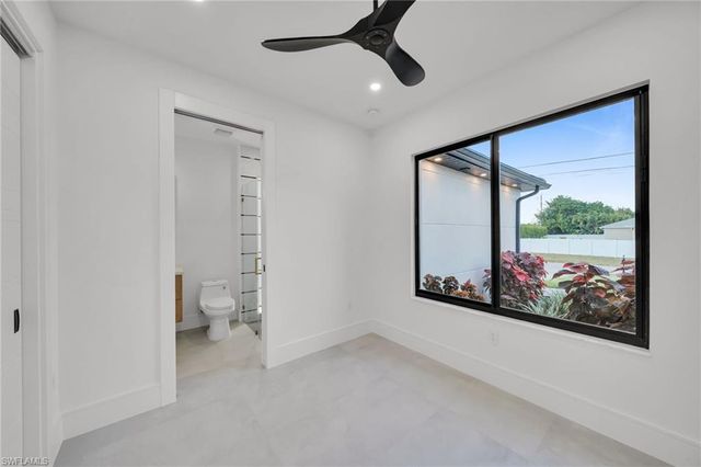 836 SW 36th TER, Cape Coral, FL 33914