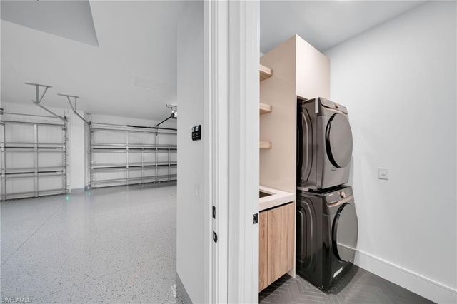 836 SW 36th TER, Cape Coral, FL 33914