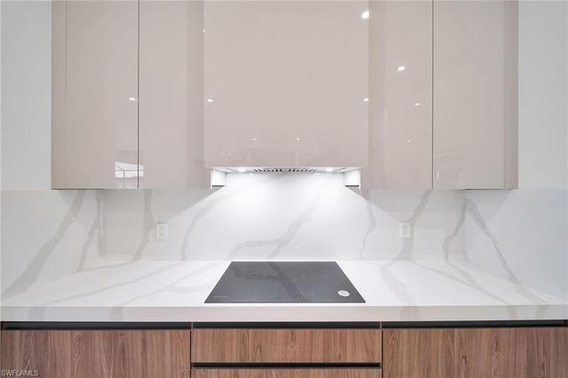 836 SW 36th TER, Cape Coral, FL 33914