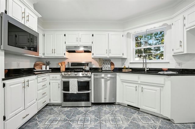 4000 S Chestnut Avenue, Broken Arrow, OK 74011