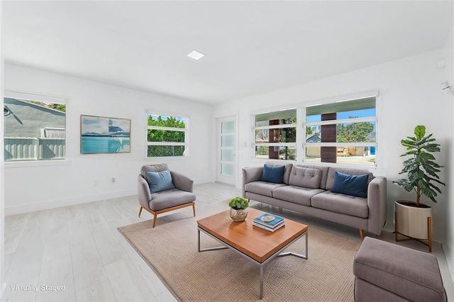 2130 Wiley Court, Hollywood, FL 33020