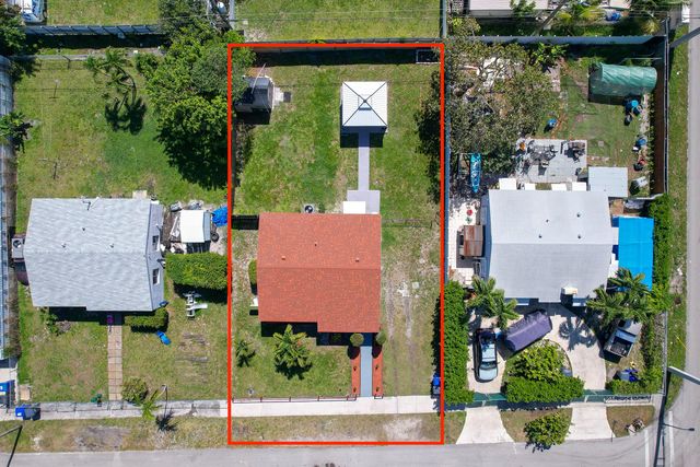 2130 Wiley Court, Hollywood, FL 33020