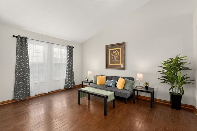 1490 Clovernook Drive, Elsmere, KY 41018