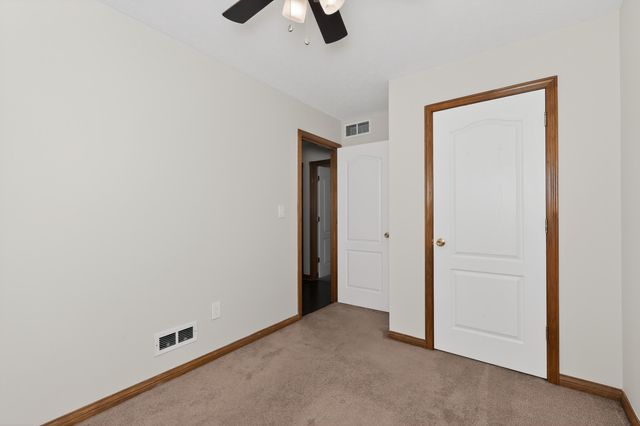 1490 Clovernook Drive, Elsmere, KY 41018