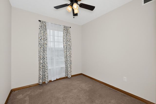 1490 Clovernook Drive, Elsmere, KY 41018