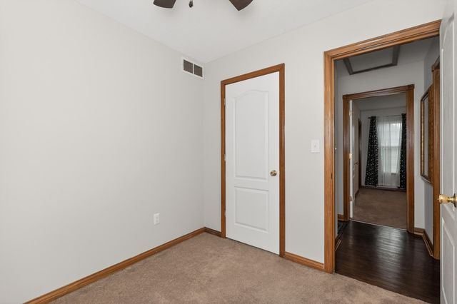 1490 Clovernook Drive, Elsmere, KY 41018