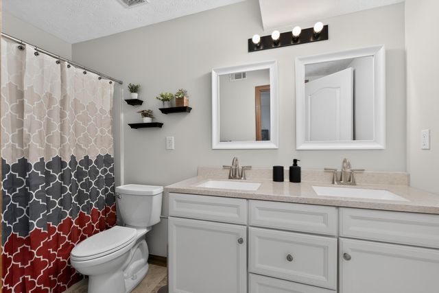 1490 Clovernook Drive, Elsmere, KY 41018