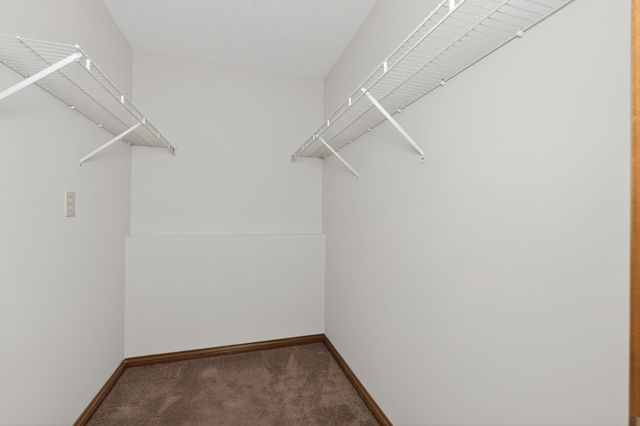 1490 Clovernook Drive, Elsmere, KY 41018