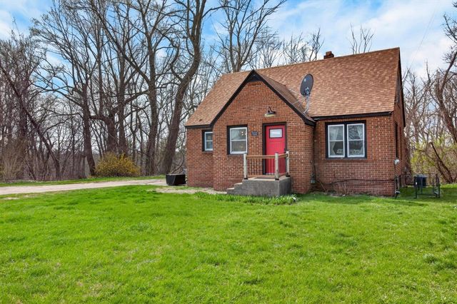 7222 Red Arrow Highway, Stevensville, MI 49127
