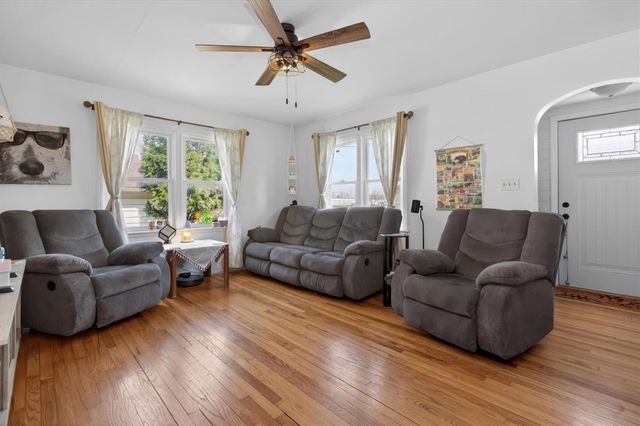 7222 Red Arrow Highway, Stevensville, MI 49127