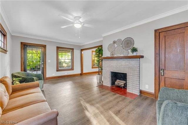 2141 Mckinley Avenue, Lakewood, OH 44107