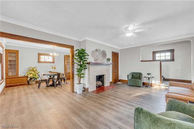 2141 Mckinley Avenue, Lakewood, OH 44107