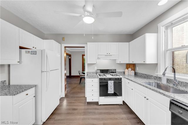 2141 Mckinley Avenue, Lakewood, OH 44107