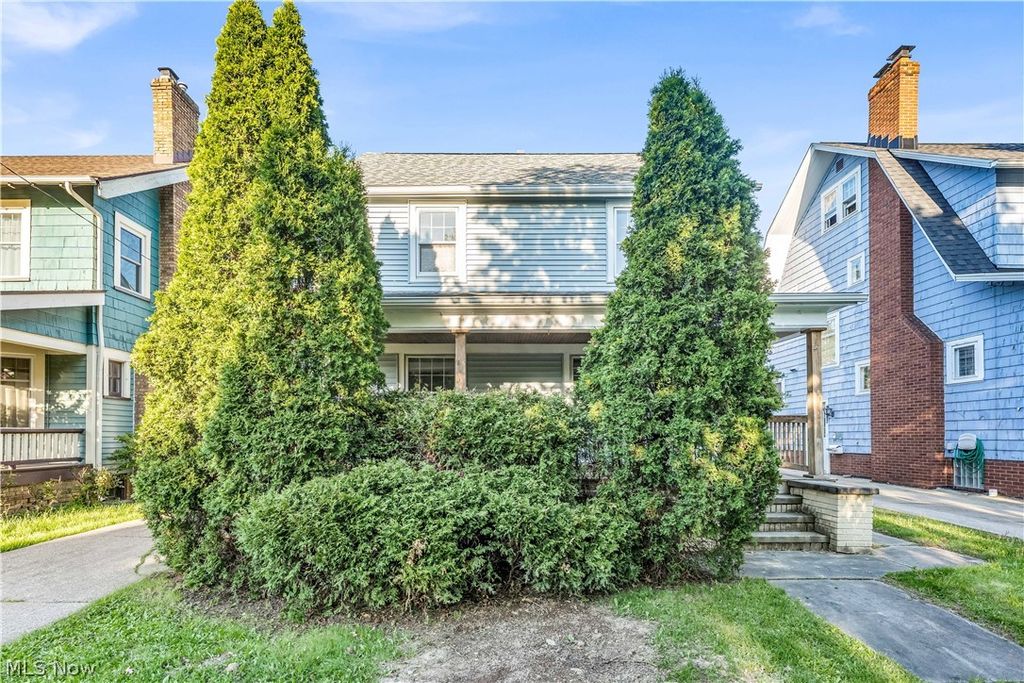 2141 Mckinley Avenue, Lakewood, OH 44107