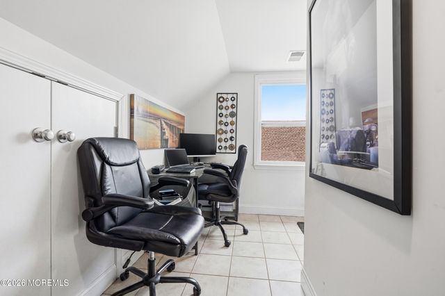 710 Newport Avenue, Ocean Gate, NJ 08740