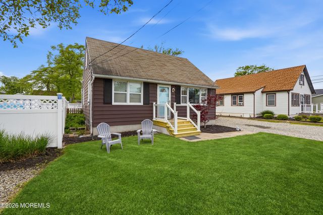 710 Newport Avenue, Ocean Gate, NJ 08740