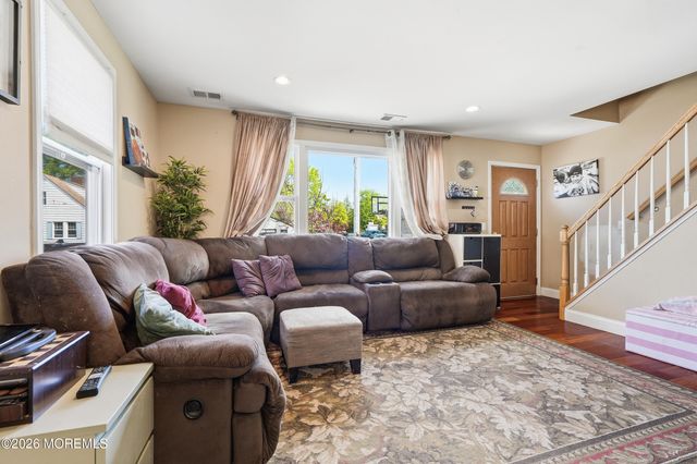 710 Newport Avenue, Ocean Gate, NJ 08740