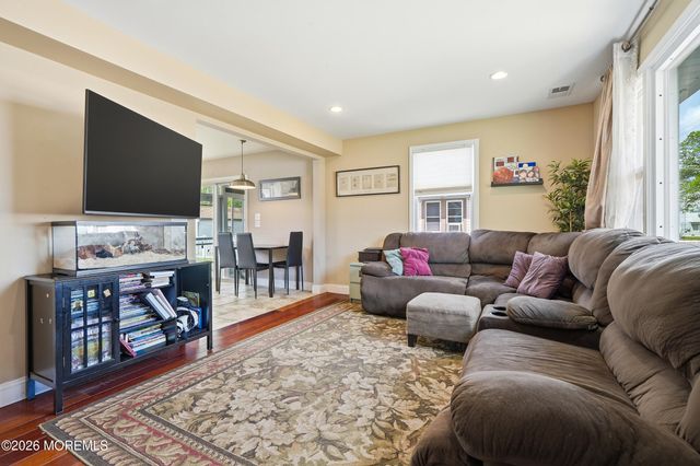 710 Newport Avenue, Ocean Gate, NJ 08740