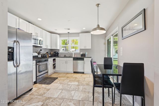 710 Newport Avenue, Ocean Gate, NJ 08740
