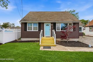 710 Newport Avenue, Ocean Gate, NJ 08740
