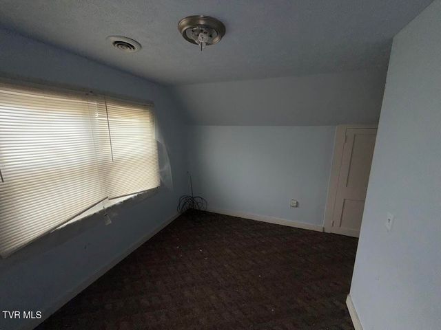 1427 Reed Hollow Road, Gate City, VA 24251