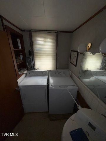 1427 Reed Hollow Road, Gate City, VA 24251