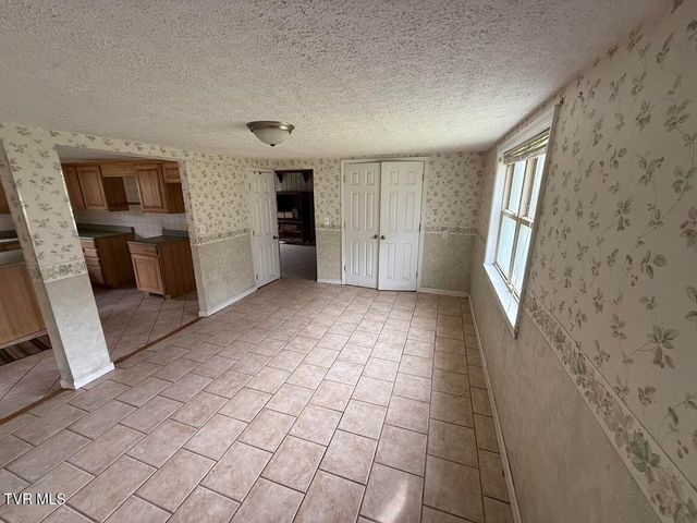 1427 Reed Hollow Road, Gate City, VA 24251