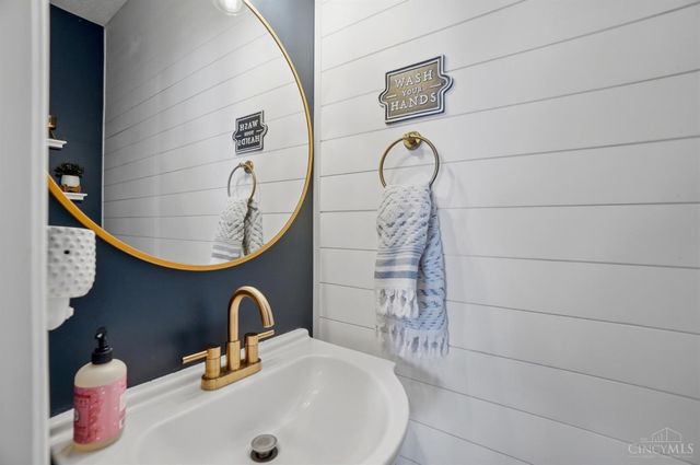 130 Wells Drive, Springboro, OH 45066