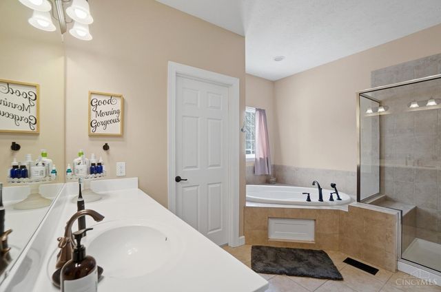 130 Wells Drive, Springboro, OH 45066