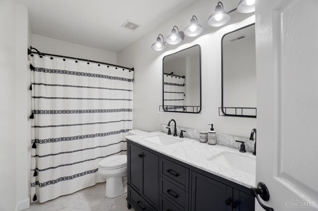 130 Wells Drive, Springboro, OH 45066