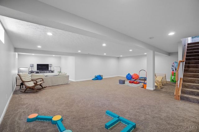 130 Wells Drive, Springboro, OH 45066