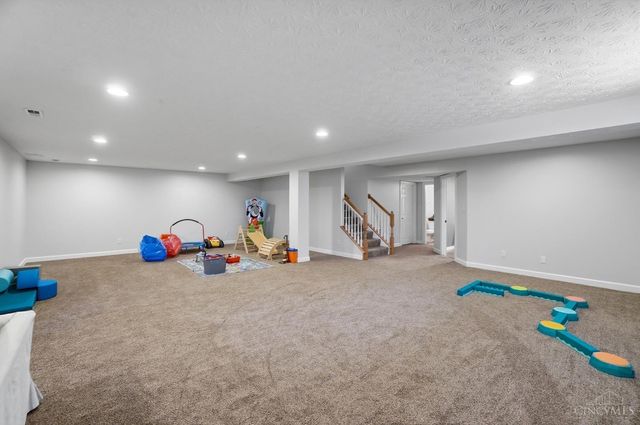 130 Wells Drive, Springboro, OH 45066