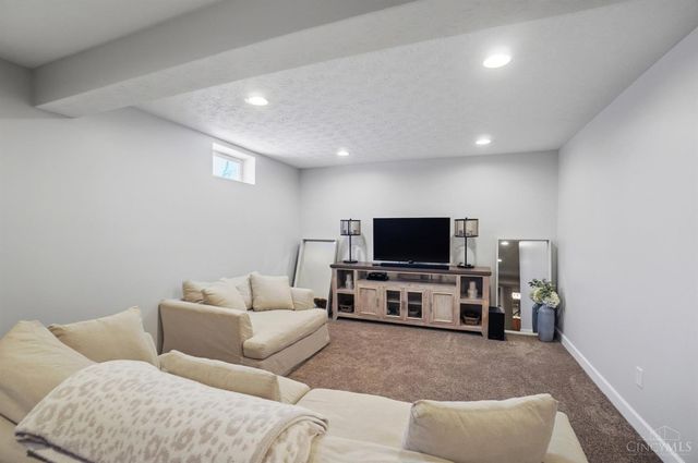 130 Wells Drive, Springboro, OH 45066