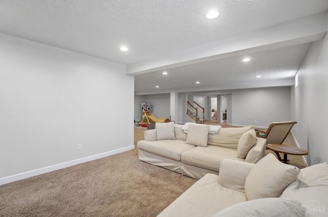 130 Wells Drive, Springboro, OH 45066