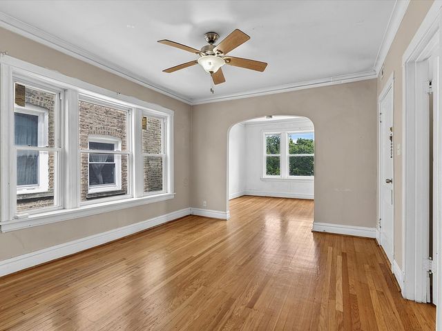 4935 W Henderson Street, Chicago, IL 60641