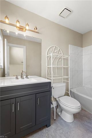 2112 Chamberling KY, Virginia Beach, VA 23454